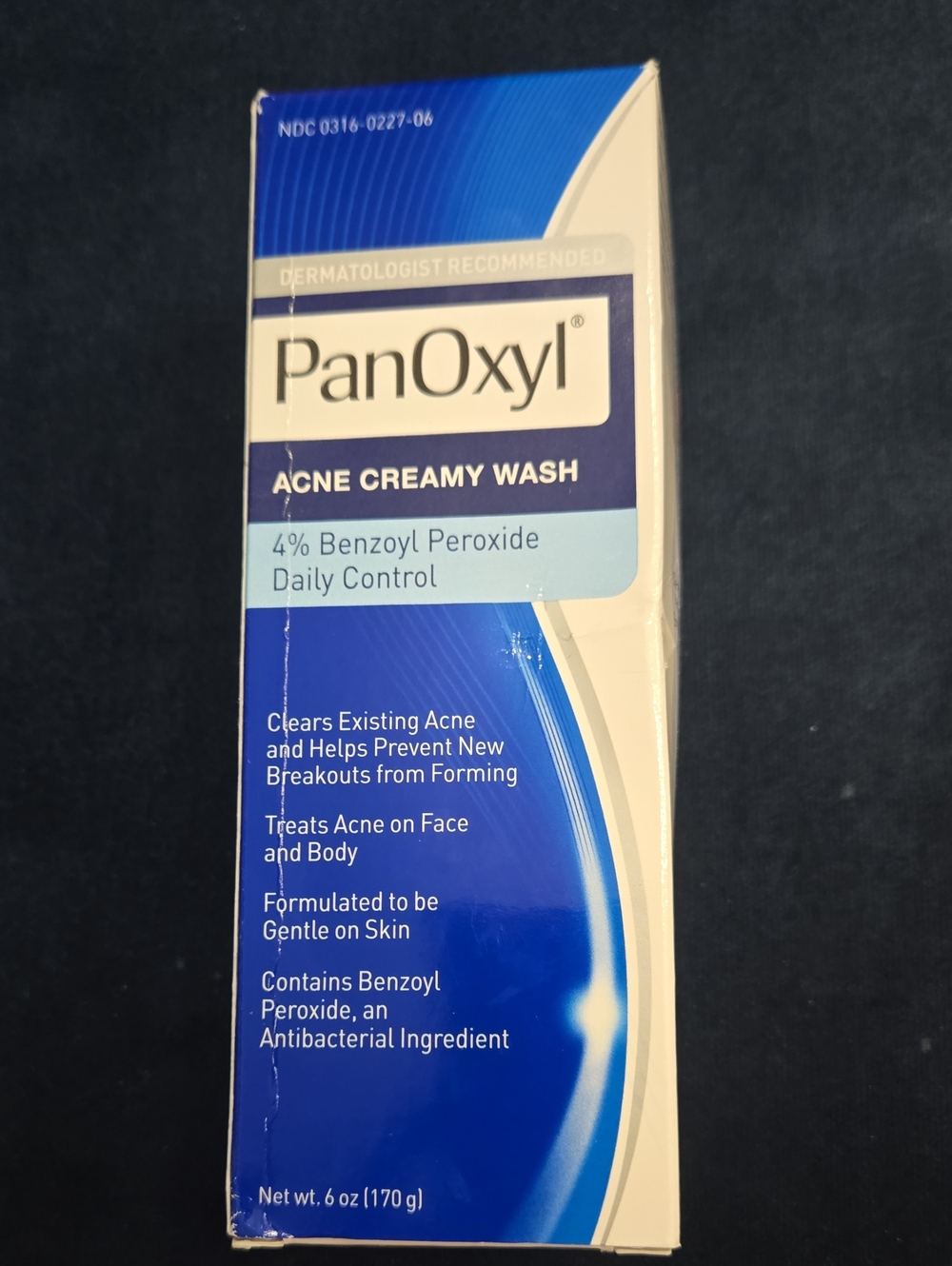 PanOxyl Acne Creamy Wash